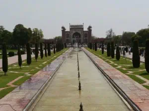 025 Taj Mahal c Duering