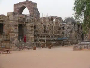 240 Qutb Minar c Duering