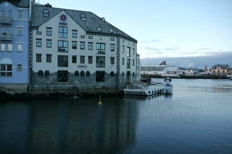 Hurtigruten Alesund ©Duering 188