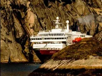 ©Hurtigruten Trollfjord 4