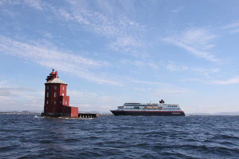 ©Hurtigruten Trollfjord Leuchtturm