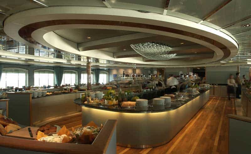 ©Hurtigruten Trollfjord Restaurant