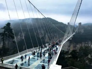Glasbrücke in Chinas Provinz Hunan