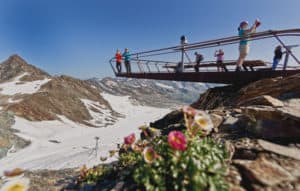 Ausichtsplattform am Stubaier Gletscher TVB Stubai Tirol Andre Schönherr