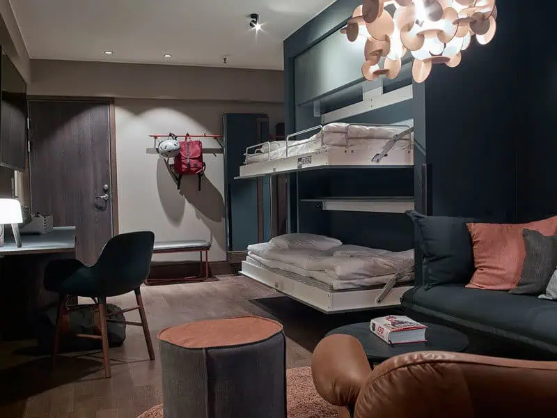 Scandic Downtown Camper hotelroom CamperCoLiving Grande bunkbeds2