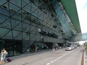 Krakaus moderner Airport Polen ©Detlef Düring 39