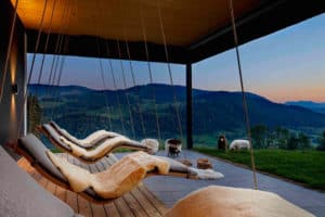 Bergkristall Kristall Spa Schwebeliegen