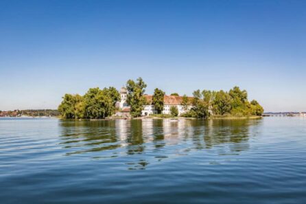 Fraueninsel im Herbst ©Chiemsee Alpenland Tourismus