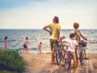 Famiglia ai lidi ferraresi ©AchivComuneDiComacchio