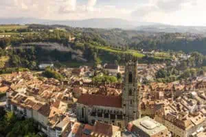 Altstadt-von-Fribourg-©SwitzerlandTourism_AndreMeier