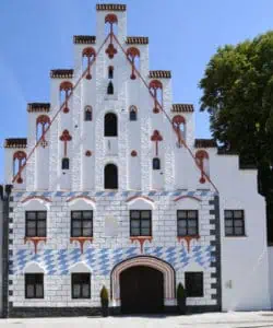 Herzogsburg in Dingolfing ©Tourismusverband Ostbayern