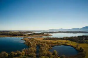 Chiemsee-aus-der-Luft-©Chiemsee-Alpenland-Tourismus