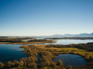 Chiemsee aus der Luft ©Chiemsee Alpenland Tourismus