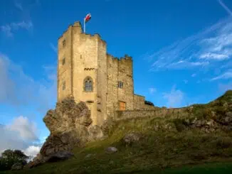 Roch Castle Crown ©Visit Wales
