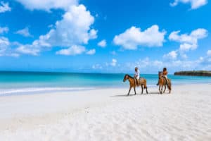 Reiten auf dem Fort James Strand