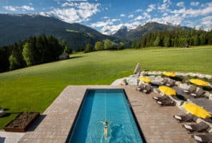 Pool ©Gut Sonnberghof Naturhotel Mike Huber