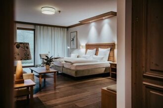 Deluxe-Suite-©Landgasthof-&-Hotel-Jagstmuehle Deluxe Suite ©Landgasthof Hotel Jagstmuehle