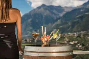 Schenna_Aussicht_bei_Spritz_und_Co-©Tourismusverein-Schenna-Hannes-Niederkofler