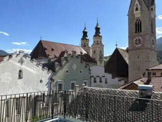 Roof Top Pool Adler Historic Guesthouse Brixen ©Claudia Dressler