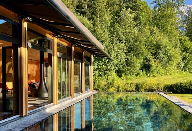 Schloss Elmau Sunset Pool Badehaus