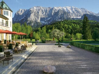 Schloss Elmau Tee Lounge Terrasse