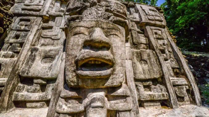Lamanai ©Belize Tourism Board