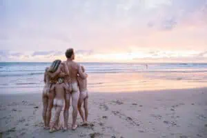 Familie-am-Atlantikstrand-von-Euronat,-©-Céline-Hamelin