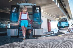 ZSK Mit Hund in der Gondel ©Zell am See Kaprun Tourismus