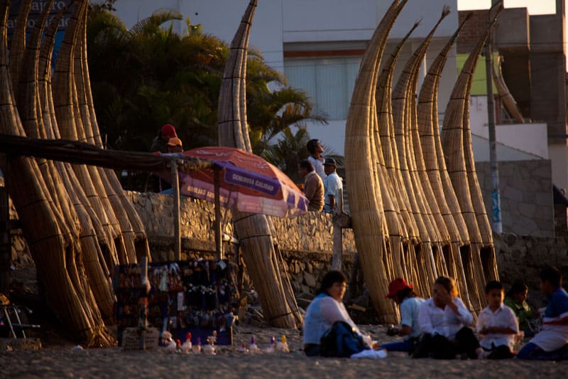 Schilfboote Huanchaco ©Alex Bryce PROMPERU