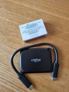 Crucial-X10-Pro-mit-Streichholzschachtel-©Detlef-Düring