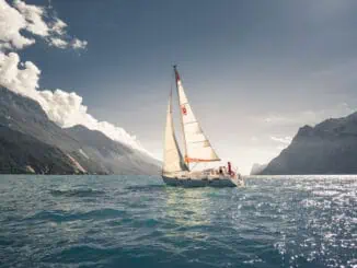 Segeln auf dem Gardasee ©GardaDolomiti Vela