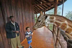 Safari-Lodge-in-Kenia-©Jörg-Ehrlich-DIAMIR