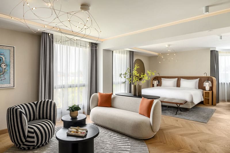 Kempinski Hotel Corvinus Budapest Corvinus Art Collection Suite Japandi