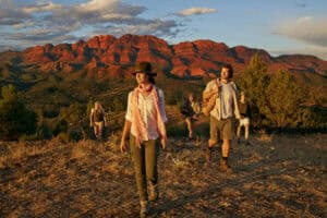Wanderabenteuer-im-Outback-auf-dem-Arkaba-Walk-©Tourism-Australia