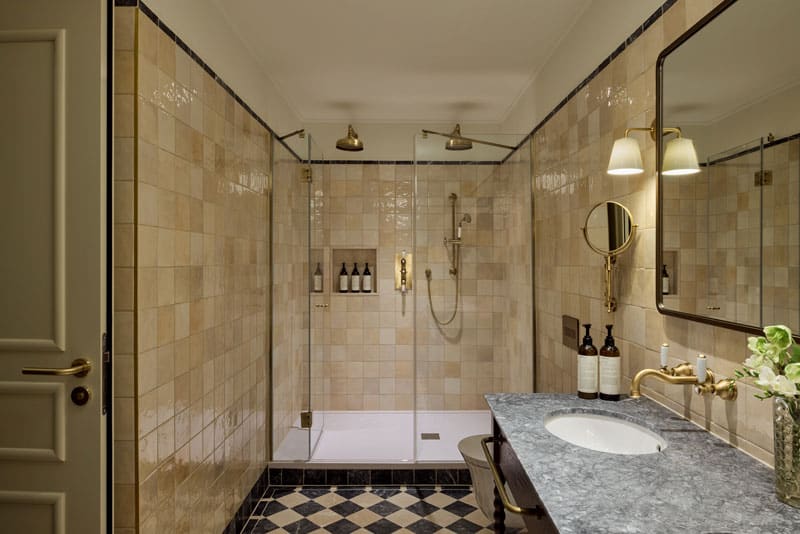 Palais Rudolf Suite Bad©James Mc Donald