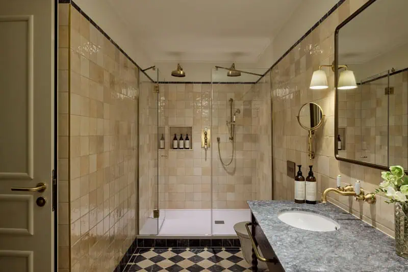 Palais Rudolf Suite Bad©James Mc Donald