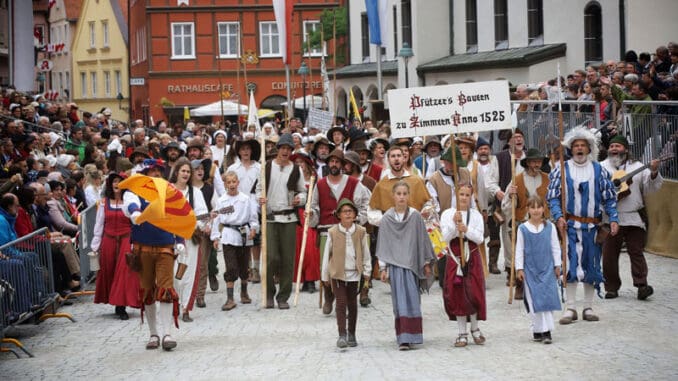 Noerdlingen Stadtmauerfest ©Foto Hirsch