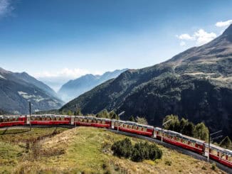 Bernina Express in Alp Gruem ©Rhaetische Bahn