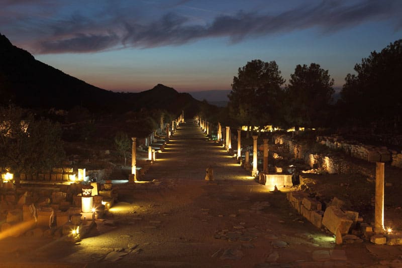 Izmir Ephesus Ancient City Night Museum