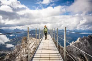Aussichtsplattform-auf-der-Valluga-©Arlberger-Bergbahnen-Patrick-Bätz-