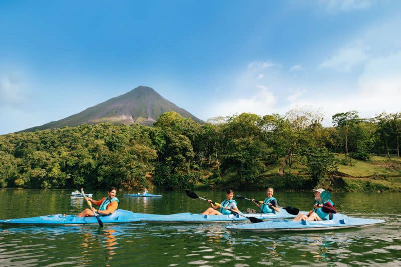Kayaking in Arenal la fortuna ©Costa Rica Tourism Board